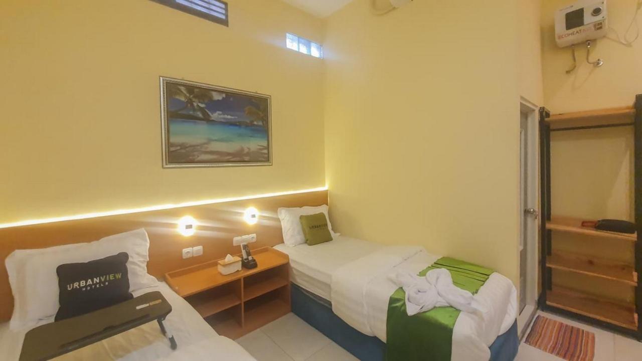 Urbanview Hotel Sakura Kampung Inggris Pare By Reddoorz ภายนอก รูปภาพ