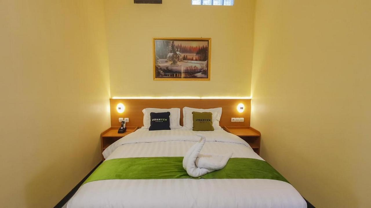 Urbanview Hotel Sakura Kampung Inggris Pare By Reddoorz ภายนอก รูปภาพ