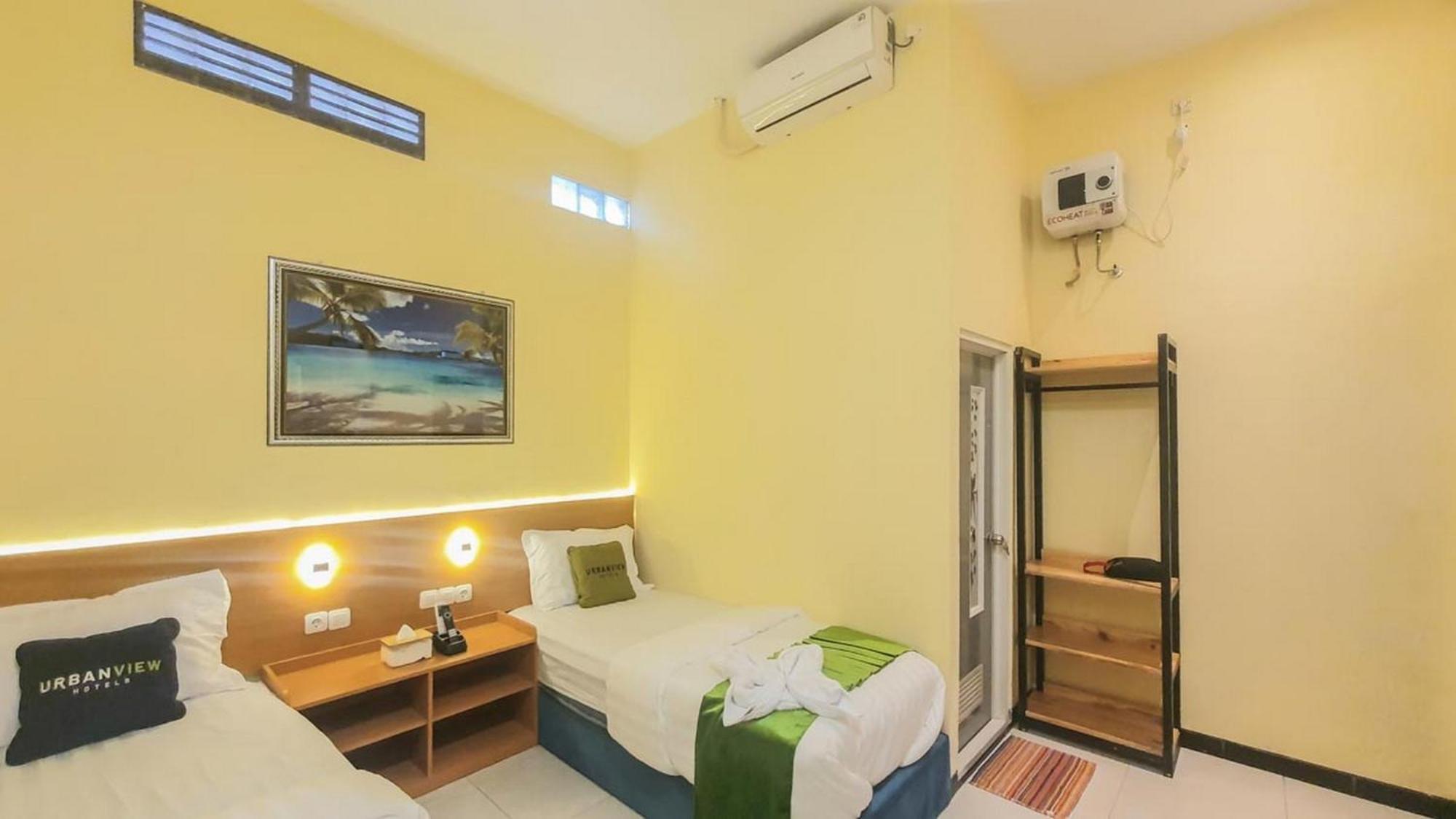 Urbanview Hotel Sakura Kampung Inggris Pare By Reddoorz ภายนอก รูปภาพ